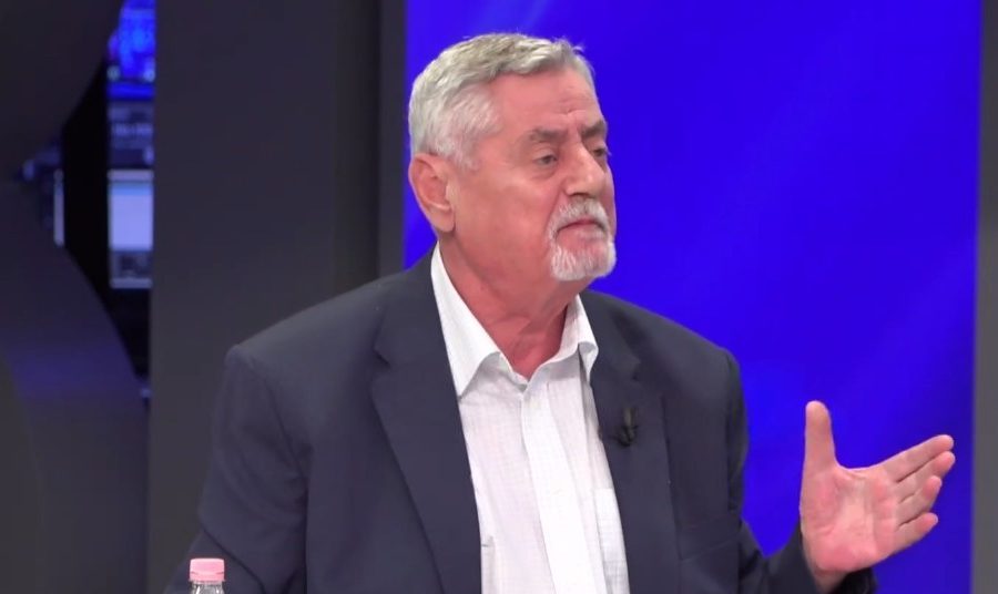 Dashamir Shehi: Mbështes protestuesit, ata janë rinia evropiane e Shqipërisë
