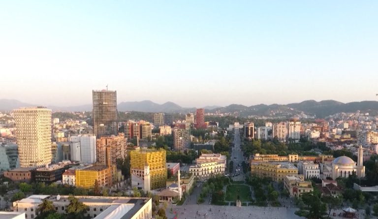 Bashkitë mblodhën 81 mln euro nga taksat e pronave, gjysmat vetëm në Tiranë