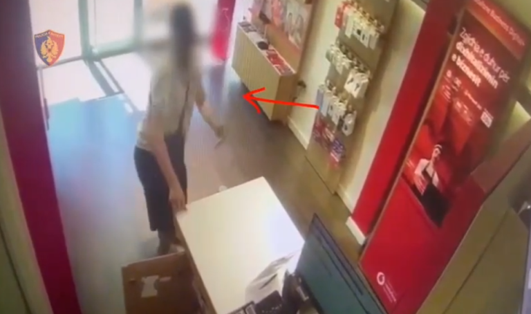 Mori me forcë xhiron ditore në një dyqan, arrestohet 37-vjeçari në Durrës (VIDEO)