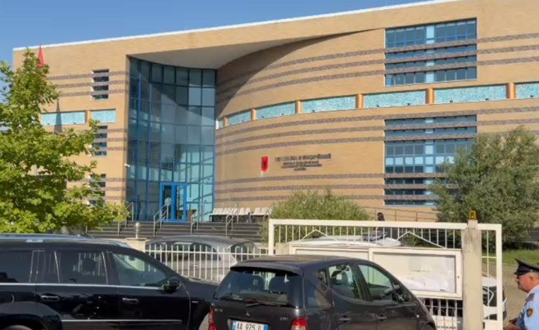 Plagosja në Poliklinikën e Shkodrës, Gjykata cakton masën ‘arrest në shtëpi’ për 3 personat e përfshirë në konflikt