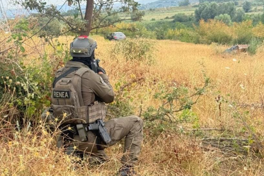 Pas orësh negociatash me RENEA-n, 35-vjeçari qëllon veten në automjet
