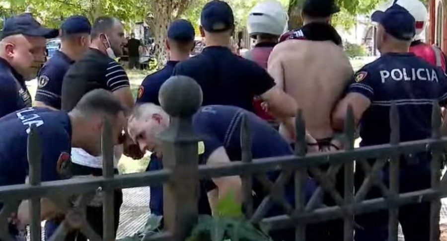 9 policë të dëmtuar nga protesta, shoqërohen 18 persona