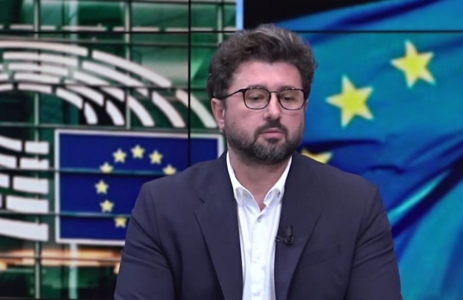 Si jepen komentet negative ndaj bizneseve? Eksperti: Ja si paguhen “bot”-et elektronike