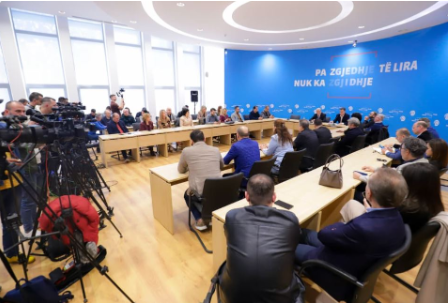 Zgjidhet Kryesia e re e PD, 60% gra e të rinj nën 35-vjeç. 14 anëtarë për herë të parë (EMRAT)