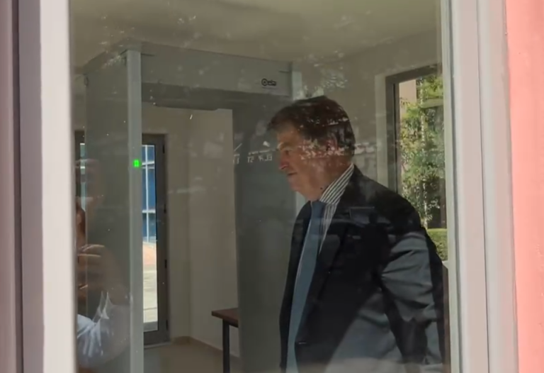 Gjyqi “Partizani”, ish-presidenti Topi paraqitet në Gjykatën e Posaçme për të dëshmuar (VIDEO)