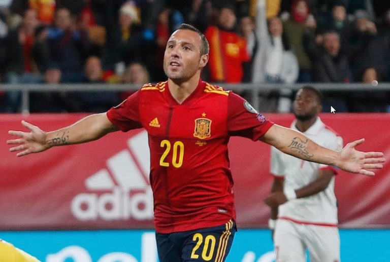 Santi Cazorla pensionohet nga futbolli në moshën 41-vjeçare