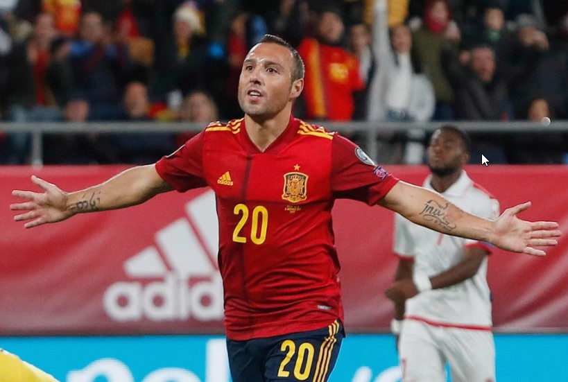 Santi Cazorla pensionohet nga futbolli në moshën 41-vjeçare