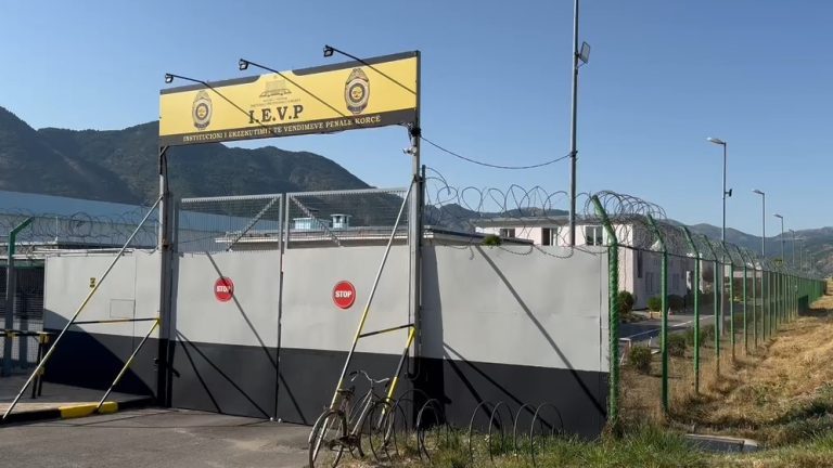 Amnistia Penale, 72 të dënuar lirohen sot nga burgu i Drenovës dhe Pojskës