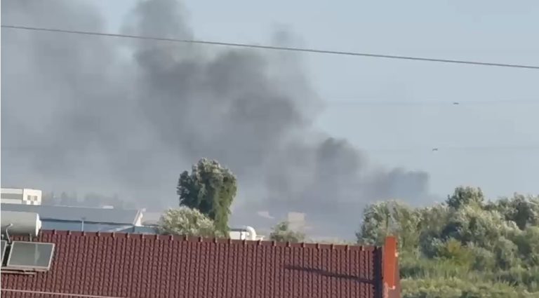 Riaktivizohet zjarri në Novoselë, vijojnë përpjekjet për shuarjen e flakëve (VIDEO)