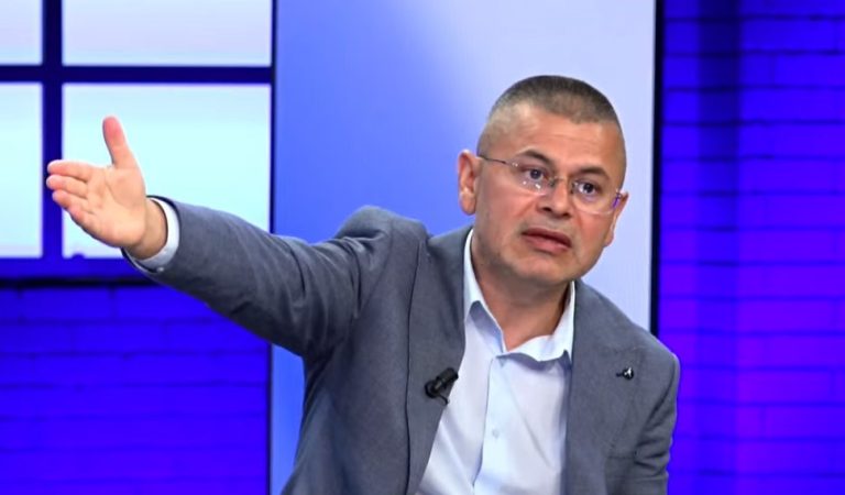 Avokati Serjani: Në shesh na mban arroganca kundër qeverisë!