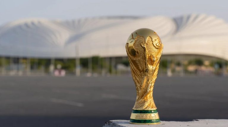 Raporti i FIFA-s: Mbi 7 milionë postime abuzive ndaj lojtarëve dhe stafit të ekipeve gjatë Kupës së Botës