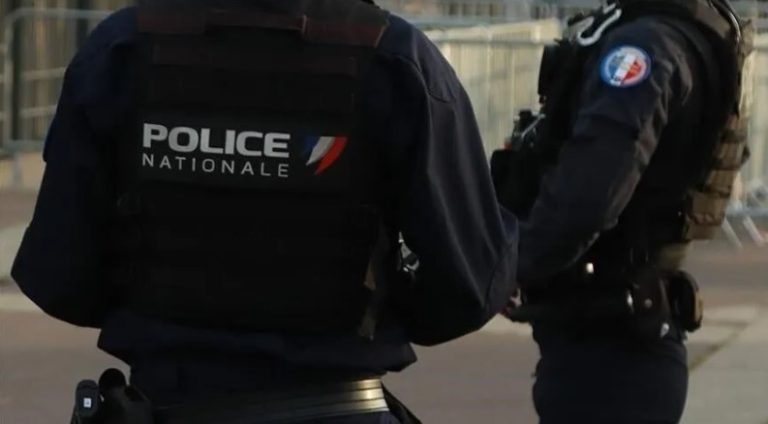 Mbi 140 tifozë të arrestuar në Paris pas gjysmëfinales së Kupës së Botës Francë-Spanjë 