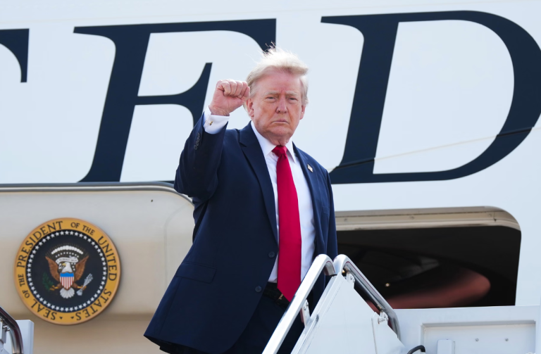 Trump bën fluturimin e parë me Air Force One të dhuruar nga Katari