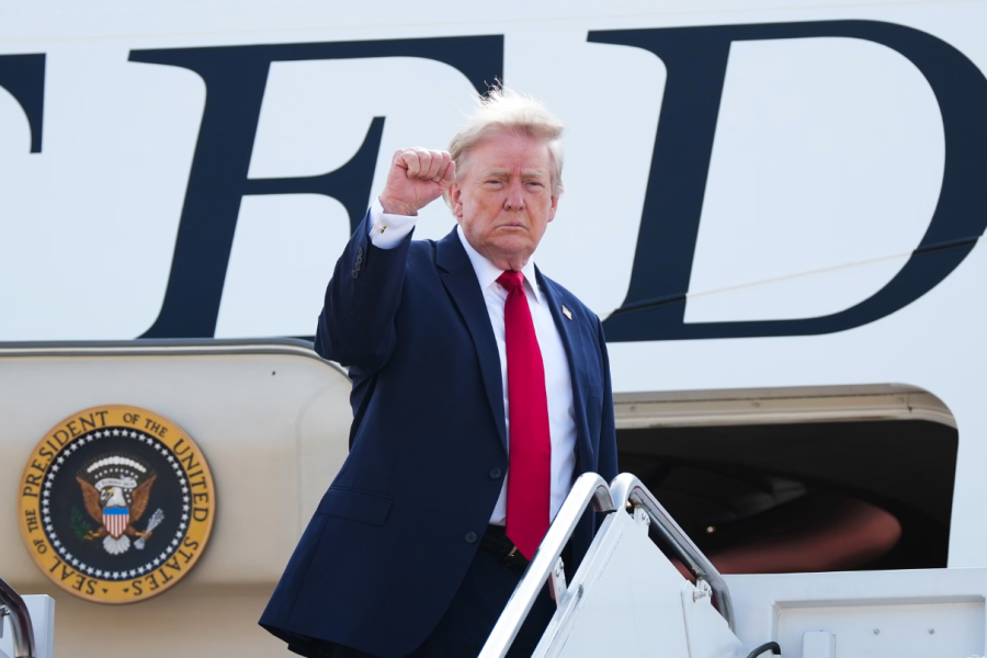 Trump bën fluturimin e parë me Air Force One të dhuruar nga Katari