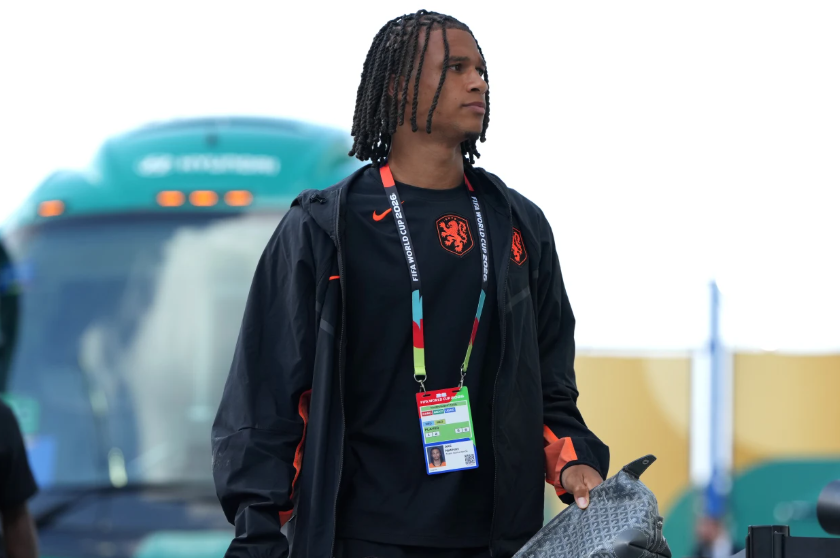 Ake do të largohet nga Manchester City për t’u bashkuar me Fenerbahcen
