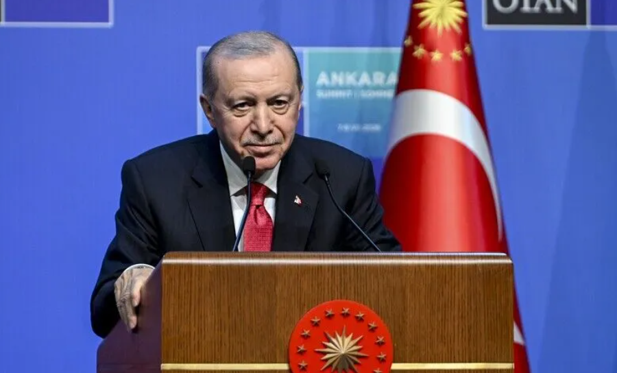 Gazetari jep detajet e konferencës: Erdogan përmendi Kosovën dhe konfirmoi angazhimin e Turqisë në KFOR