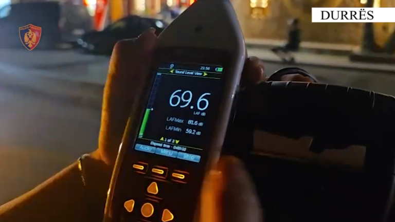 Policia e Durrësit kontrolle për ndotjen akustike në zonat turistike, monitorohen lokalet me muzikë
