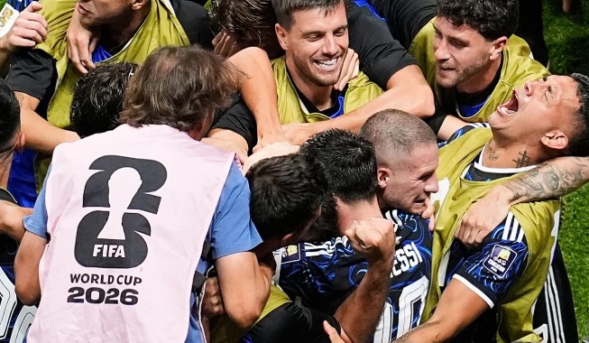 Argjentina përmbys Anglinë 2-1 dhe siguron finalen e Kupës së Botës
