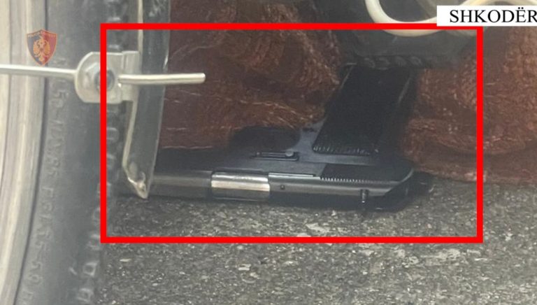 Plagosja në Poliklinikën e Shkodrës, vëllai i 32-vjeçarit tentoi të vriste autorin e dyshuar, arrestohet nga policia
