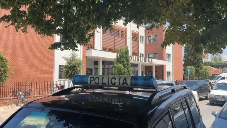 Zbardhen të tjera video nga plagosja me thikë në poliklinikën e Shkodrës, si nisi konflikti
