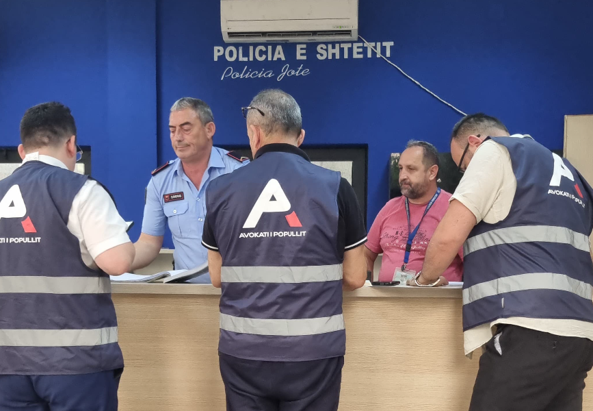 Avokati i Popullit: Deri të premten nuk ka pasur ankesa për ushtrim dhune ndaj protestuesve të ndaluar