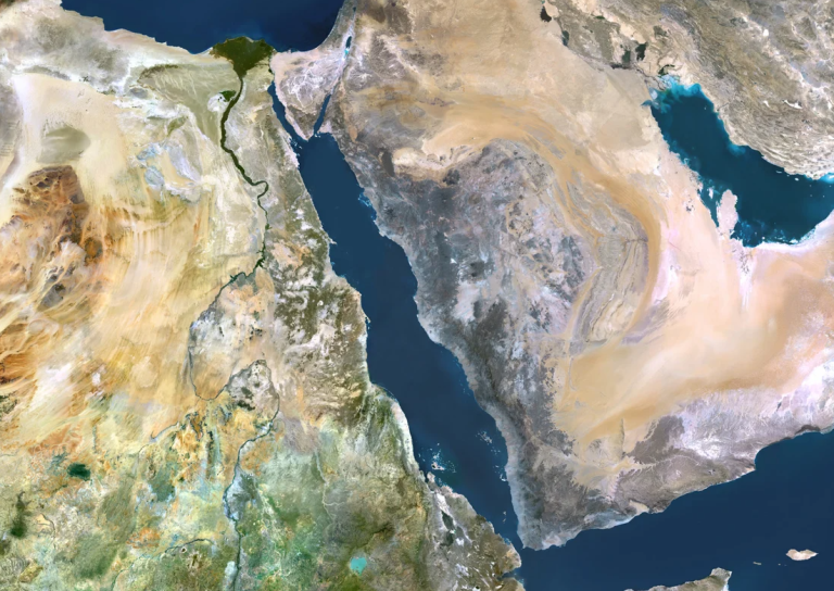 Misioni detar i BE: Anijet e lidhura me Izraelin, SHBA-në dhe Arabinë Saudite të shmangin kalimin në Detin e Kuq 