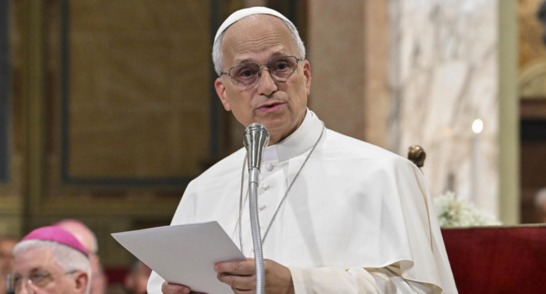 Papa Leo XIV reagon për tensionet SHBA-Iran: Erërat e luftës mbjellin dhunë dhe vdekje