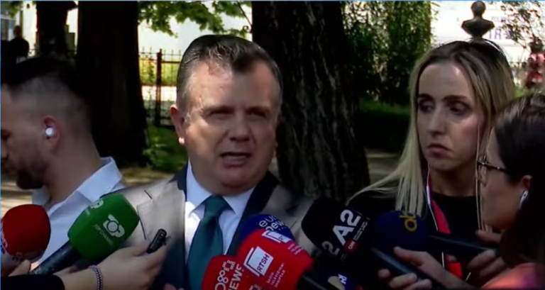 Balla për protestën: Nuk na ndalin një grup mbeturinash sociale dhe politike!