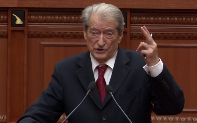 Berisha: Rama u tërhoq nga Reforma territoriale, doni të shkurtoni 20 bashki. Balla: Po dezinformon qytetarët