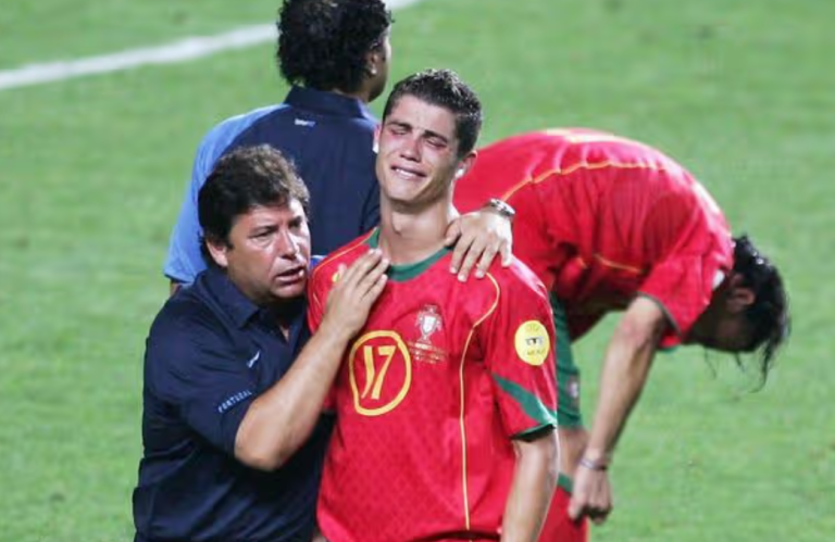 Sot 22 vite nga Euro 2004, kur Greqia tronditi Evropën dhe 19-vjeçari Ronaldo shpërtheu në lot (FOTO)