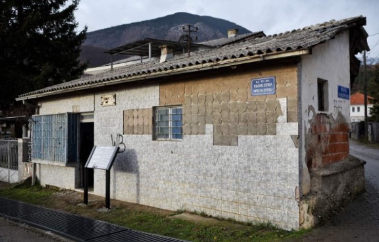 “Për shkak të ‘Pandës’ ndodhi Reçaku”, nëna e viktimës së rastit “Panda”: Do ta padis shtetin, Vuçiçi të tregojë të vërtetën