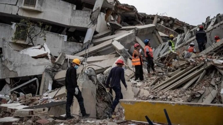 Numri i viktmave arrin në 5,119 nga tërmetet në Venezuelë
