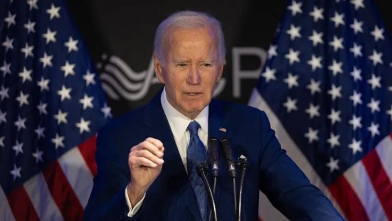 Publikohen audiot konfidenciale, Joe Biden dëgjohet duke pranuar mbajtjen e dokumenteve të klasifikuara