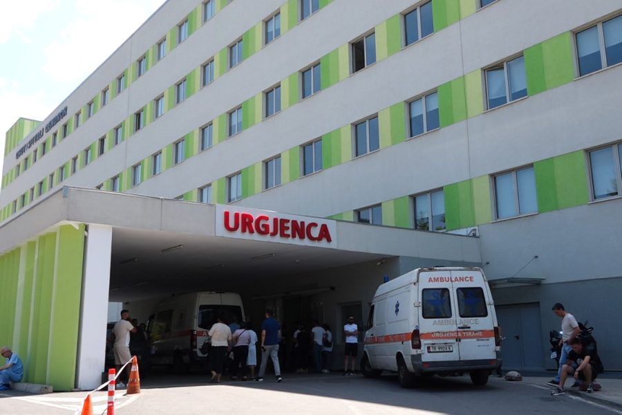 Goditjet nga i nxehti, mjekët paralajmërojnë: Shkaktohen edhe gjendje komatoze