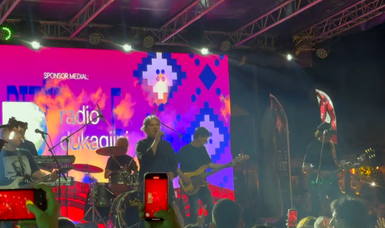 Gjakova gjallërohet nga muzika dhe kultura, nis festivali “Ditët e Shqiptarëve”