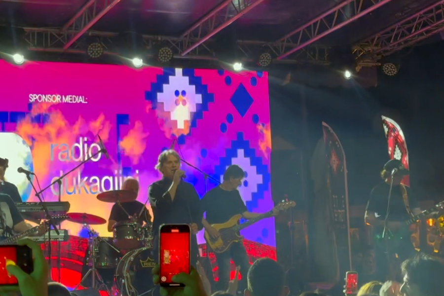 Gjakova gjallërohet nga muzika dhe kultura, nis festivali “Ditët e Shqiptarëve”
