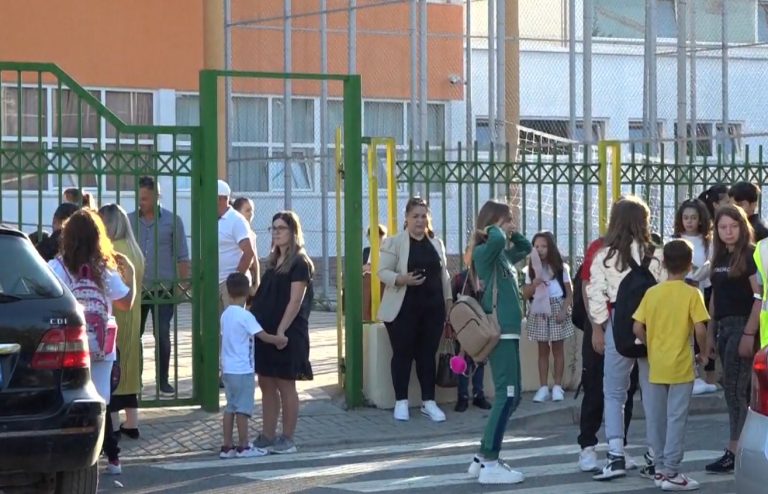 Viti i ri shkollor për arsimin parauniversitar nis më 14 shtator