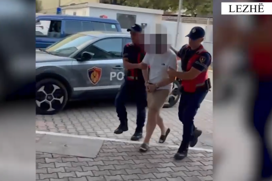 Shiste ora luksoze dhe bizhuteri të dyshuara të kontrabanduara, arrestohet pronari i një argjendarie në Lezhë