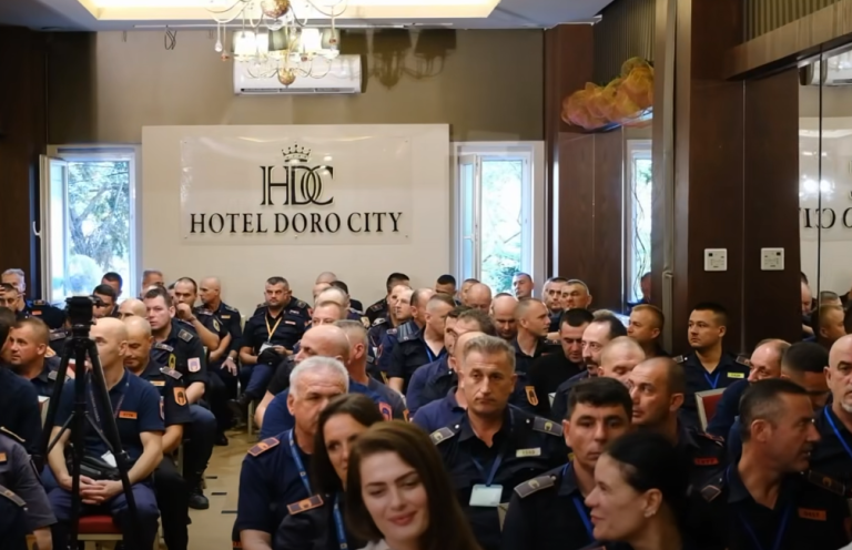 Rama: Trajnohen dhe certifikohen 100 vullnetarët e parë për përballimin e situatave emergjente