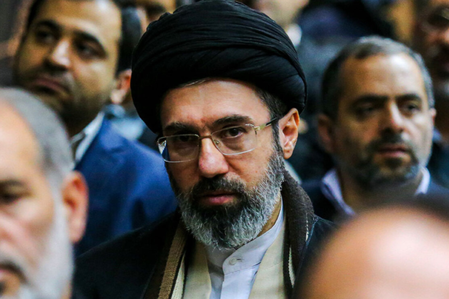 Udhëheqësi i ri suprem i Iranit betohet për hakmarrje: Do të paguajnë për gjakun e babait tim