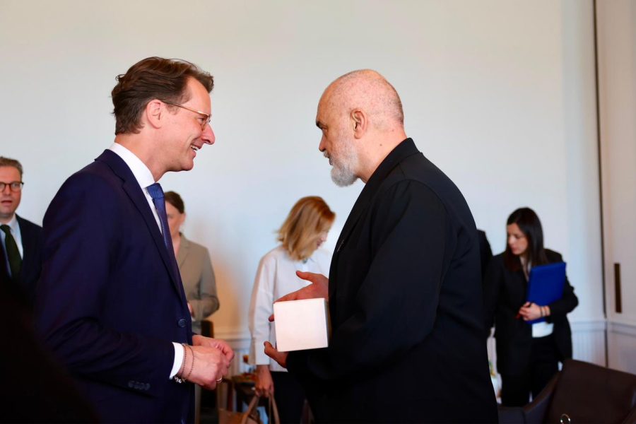 Investimet dhe integrimi europian, Rama takon kryeministrin e Landit Nordrhein-Westfalen