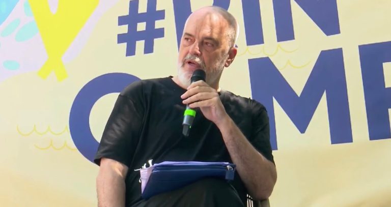 Protestat, Rama me të rinjtë në Jalë: Algoritmi aplifikoi negativitetin, iu hodh benzinë zjarrit