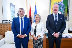 Guvernatori Sejko takon Përfaqësuesin e ri Rezident të BERZH-it në Shqipëri, Hannes Takacs