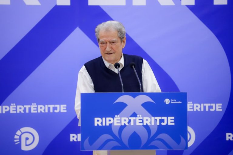 Berisha uron drejtuesit e rinj të PD: Vota e lirë në themel të kësaj force politike