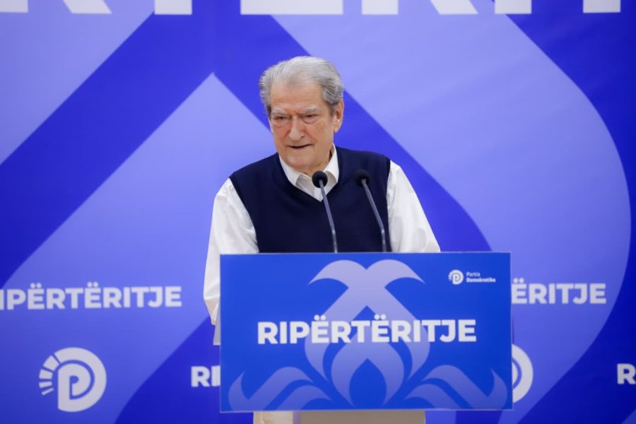 Berisha uron drejtuesit e rinj të PD: Vota e lirë në themel të kësaj force politike
