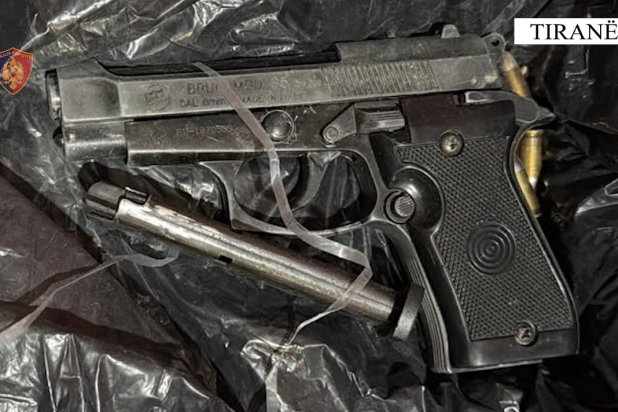 Mbante pa leje në banesë pistoletë me municion, arrestohet 43-vjeçari në Tiranë
