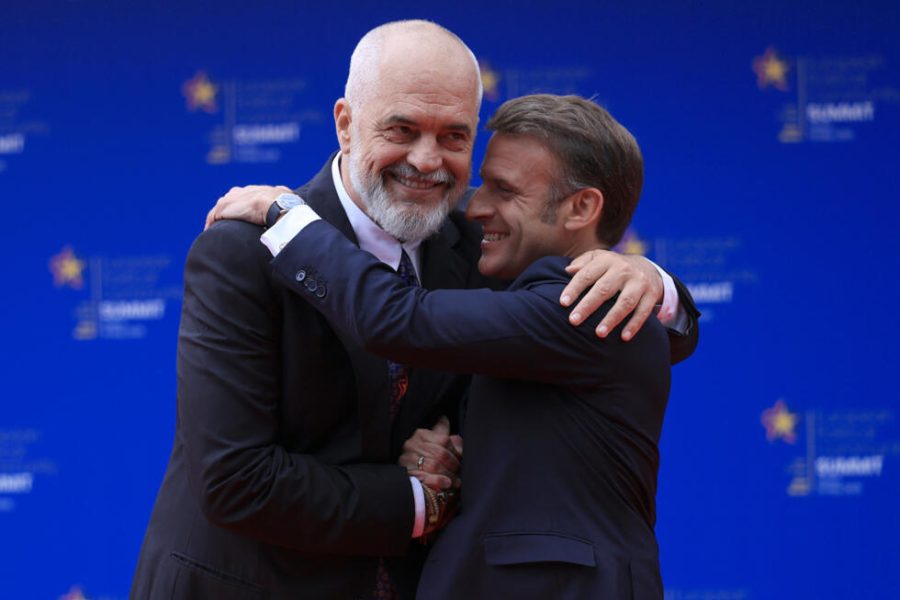 Macron fton Ramën në Paris, kryeministri do të marrë pjesë në Samitin e Koalicionit të Vullnetarëve për Ukrainën