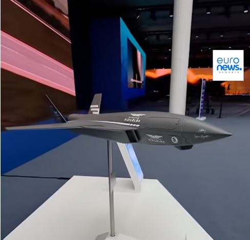 Samiti i NATO-s, Turqia prezanton dronin e ri luftarak “Molla e Kuqe” për sulme ajër-ajër dhe ajër-tokë