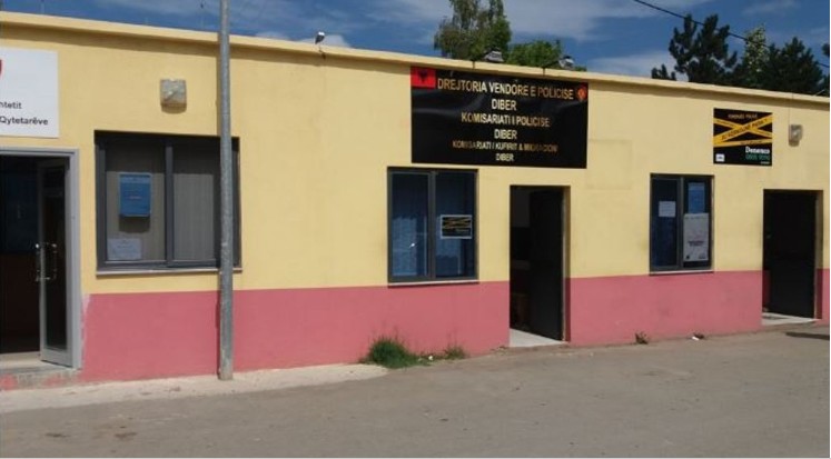 AMP arreston një efektiv në Dibër, dyshohet se nuk kreu veprimet pas largimit të një personi në “arrest shtëpie”