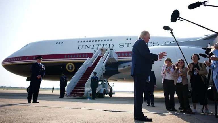 Gazetarët e New York Times thirren për të dëshmuar për raportimin e tyre për Air Force One